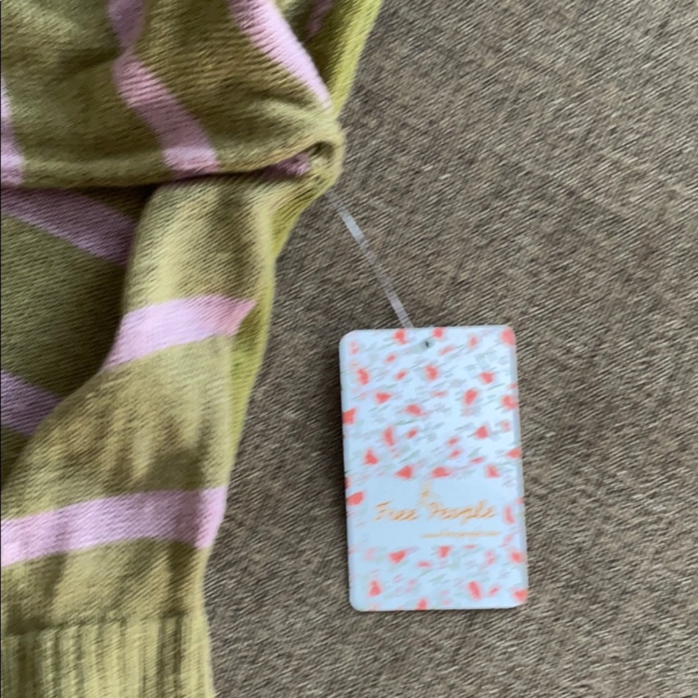 Sweater - Picture 3 of 4